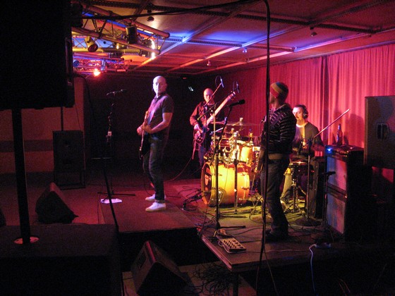 nag�o�nienie koncertu w klubie